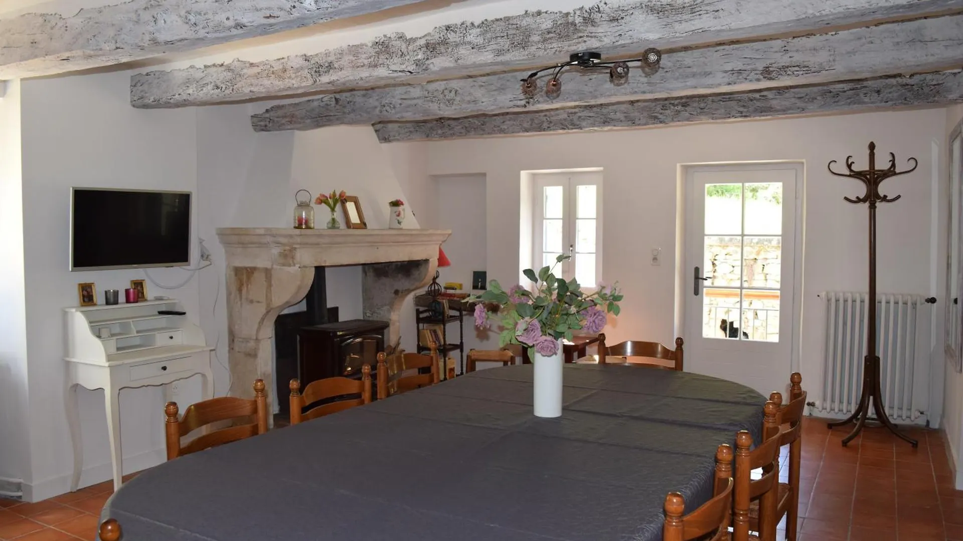 Châteauneuf-de-Bordette Maison De Celine En Pleine Nature Avec Vue Montagnes Et Jacuzzi