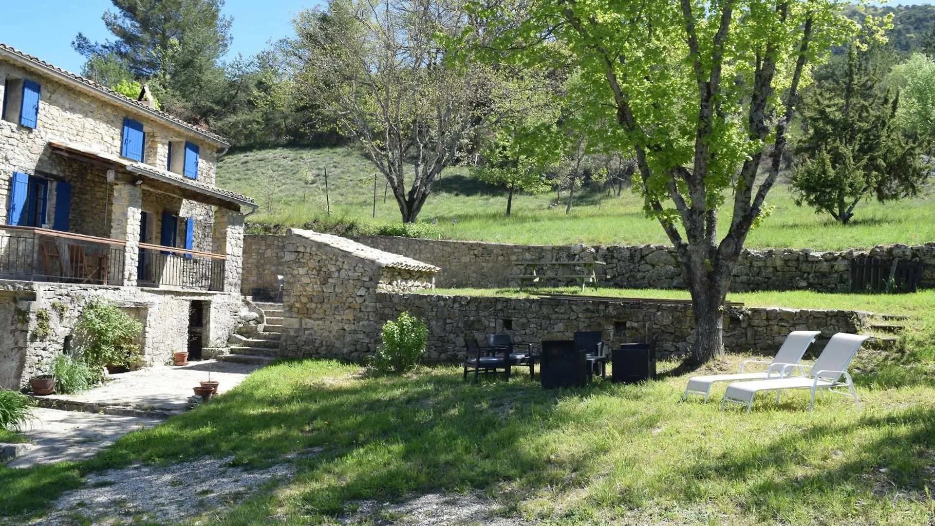 Châteauneuf-de-Bordette Maison De Celine En Pleine Nature Avec Vue Montagnes Et Jacuzzi