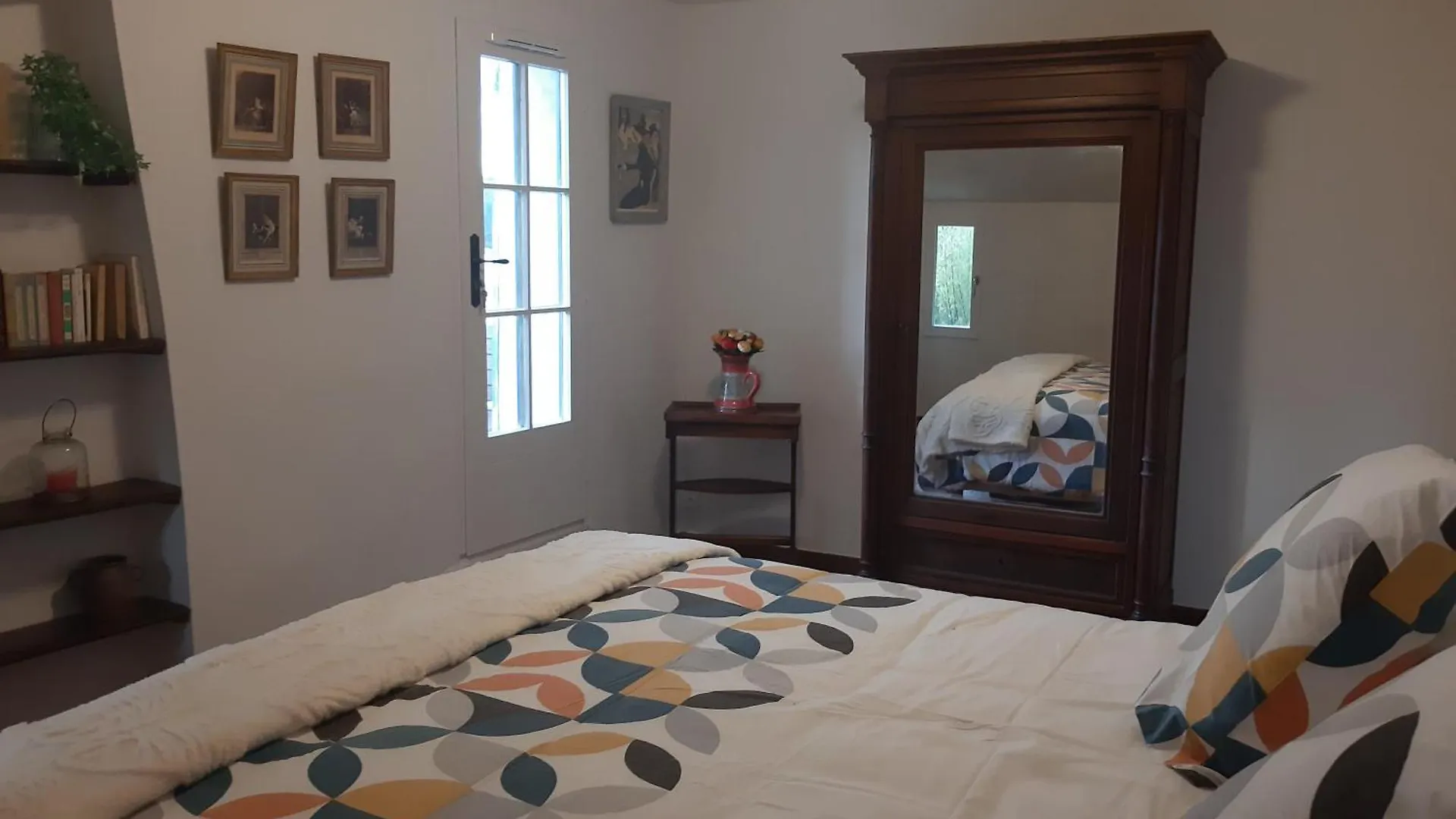וילה Châteauneuf-de-Bordette Maison De Celine En Pleine Nature Avec Vue Montagnes Et Jacuzzi צרפת
