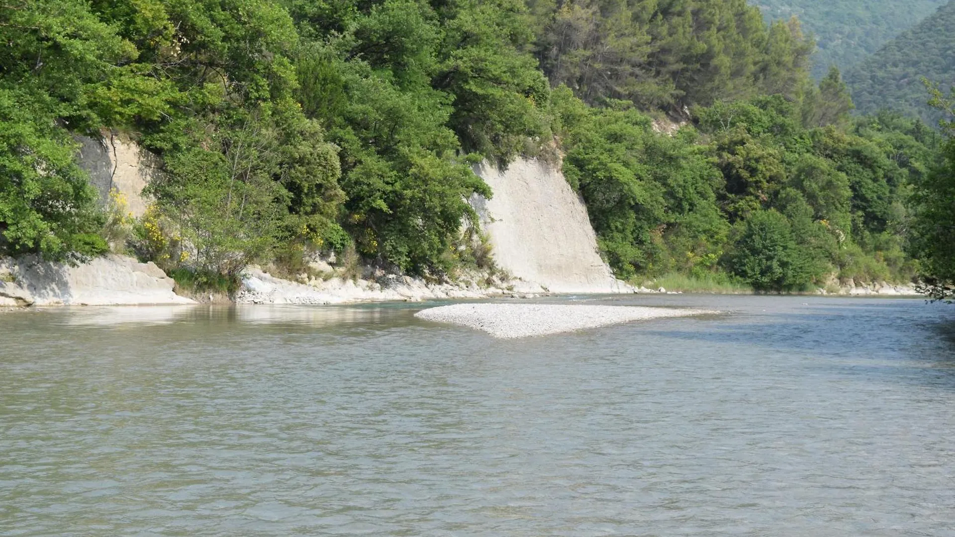 Châteauneuf-de-Bordette Maison De Celine En Pleine Nature Avec Vue Montagnes Et Jacuzzi 0*,  צרפת